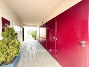 Pronájem bytu 2+kk, Znojmo, Růžičkova, 38 m2