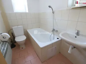 Pronájem bytu 1+1, Bečov nad Teplou, Nádražní, 33 m2