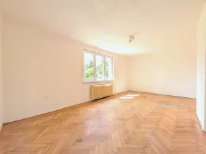 Prodej bytu 3+1, Počátky, Stodolní, 61 m2