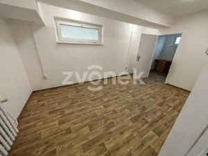 Pronájem bytu 3+1, Zlín, Křiby, 68 m2