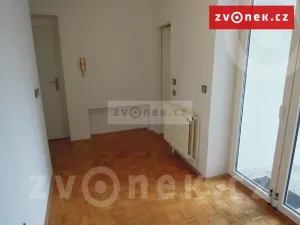 Pronájem kanceláře, Zlín, Sokolská, 78 m2