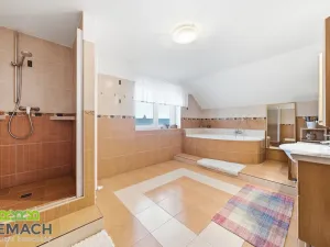 Prodej rodinného domu, Blatnice pod Svatým Antonínkem, 335 m2