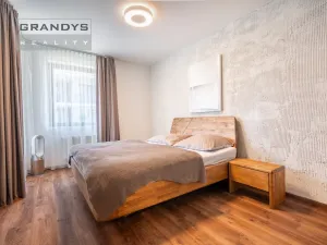Pronájem bytu 3+kk, Praha, K Beranovu, 77 m2