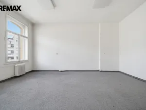 Prodej kanceláře, Karlovy Vary, Jaltská, 61 m2