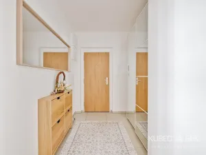 Pronájem bytu 3+kk, Praha - Uhříněves, Oty Bubeníčka, 86 m2