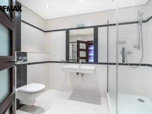 Prodej bytu 4+kk, Karlovy Vary, Libušina, 171 m2