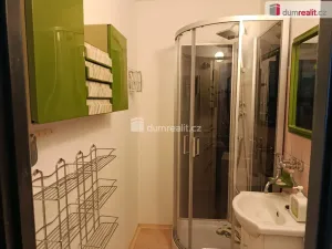 Pronájem bytu 2+kk, Praha - Kobylisy, Rajmonova, 45 m2