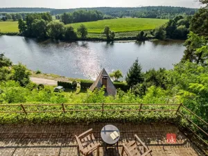 Prodej chaty, Týn nad Vltavou - Hněvkovice na levém břehu Vltavy, 80 m2
