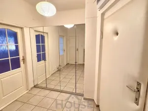 Prodej bytu 2+1, Praha - Žižkov, Jeseniova, 71 m2