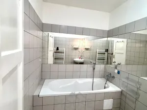 Prodej bytu 2+1, Praha - Žižkov, Jeseniova, 71 m2