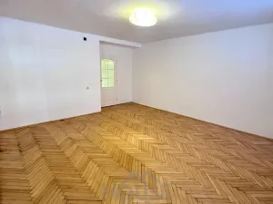 Pronájem bytu 3+kk, Praha - Žižkov, Jeseniova, 71 m2