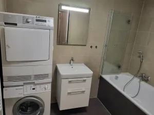 Pronájem bytu 2+kk, Ostrava - Moravská Ostrava, náměstí Biskupa Bruna, 58 m2