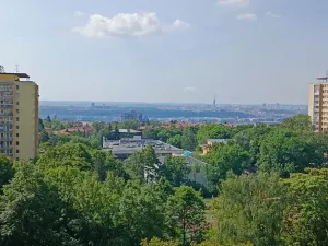 Prodej bytu 2+kk, Praha - Kobylisy, Třeboradická, 47 m2