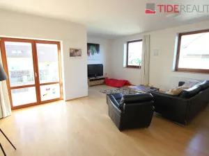 Pronájem vily, Jesenice, Vilová, 420 m2