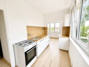 Pronájem bytu 2+1, České Budějovice - České Budějovice 3, Zachariášova, 57 m2