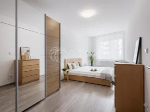 Prodej bytu 2+kk, Praha - Stodůlky, Svitákova, 67 m2