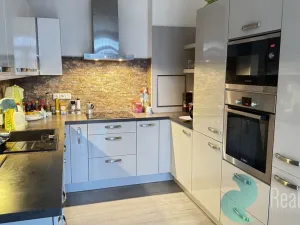 Pronájem bytu 2+1, Včelná, 79 m2