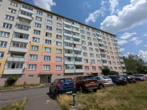 Pronájem bytu 2+1, Klášterec nad Ohří - Miřetice u Klášterce nad Ohří, Pionýrů, 60 m2