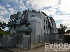 Pronájem bytu 3+kk, Praha, Na Křtině, 98 m2