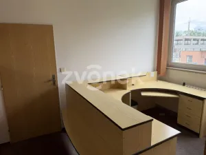 Pronájem kanceláře, Otrokovice, tř. Tomáše Bati, 151 m2