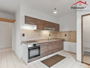 Prodej bytu 2+1, Nupaky, Slunečná, 47 m2