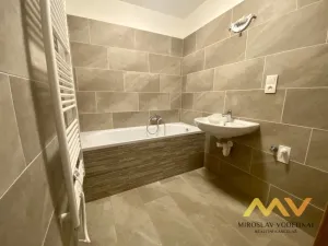 Pronájem bytu 3+1, Hradec Králové, Na Kotli, 72 m2