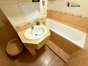 Prodej bytu 2+1, Sokolov, Závodu míru, 55 m2