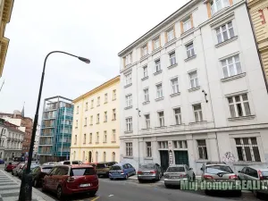 Pronájem bytu 1+kk, Praha - Nové Město, Hálkova, 33 m2