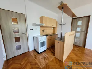 Pronájem bytu 2+kk, Jablonec nad Nisou, Na Roli, 44 m2