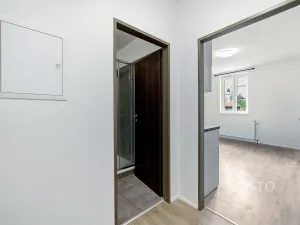 Pronájem bytu 1+kk, Praha - Libeň, V zahradách, 25 m2