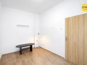 Pronájem bytu 1+1, Zlín, Kvítková, 22 m2