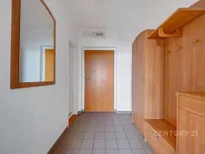 Pronájem bytu 1+kk, Praha - Stodůlky, Sluneční náměstí, 34 m2