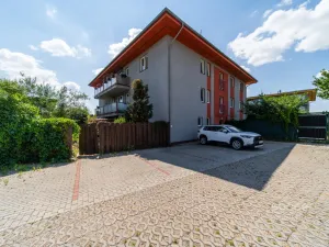 Prodej bytu 3+kk, Šestajovice, Pražská, 64 m2