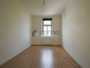 Pronájem bytu 2+1, Praha, 28. pluku, 70 m2