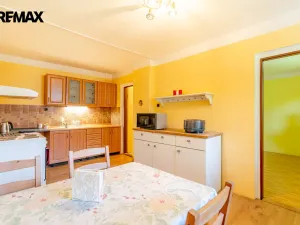 Prodej rodinného domu, Počaply, 240 m2