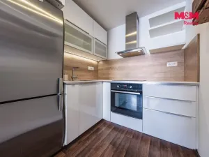 Prodej bytu 2+kk, Praha - Horní Měcholupy, Nad přehradou, 44 m2