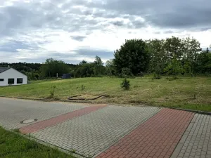 Prodej pozemku pro bydlení, Knovíz, U Kostela, 1312 m2