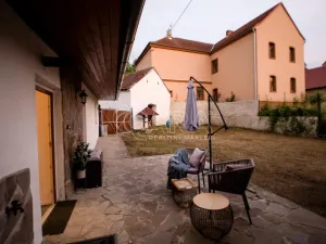 Prodej rodinného domu, Jinín, 250 m2