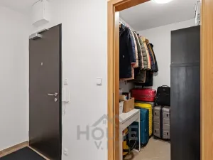 Prodej bytu 2+1, Praha - Ruzyně, Stočesova, 60 m2