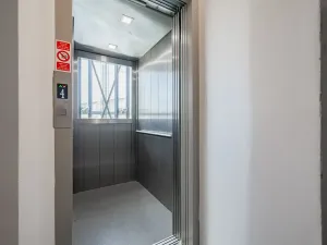 Pronájem bytu 3+1, Praha - Vinohrady, Škrétova, 116 m2
