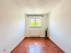 Prodej bytu 3+1, Pardubice, Sezemická, 58 m2