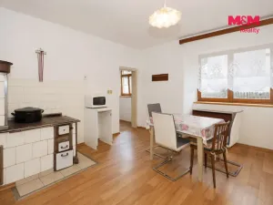 Prodej rodinného domu, Černá, 207 m2