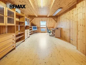 Prodej rodinného domu, Cvikov, 556 m2