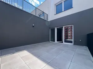 Pronájem bytu 2+kk, Beroun, Nepilova, 56 m2