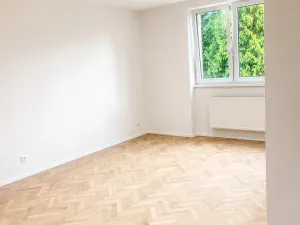 Prodej bytu 3+1, Hrádek - Nová Huť, Učňovská, 67 m2
