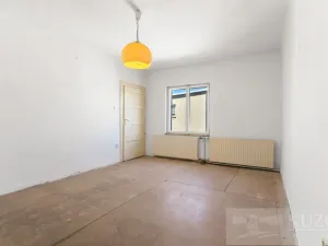 Prodej obchodního prostoru, Plzeň, Velenická, 177 m2