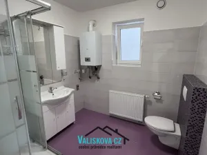Pronájem bytu 1+kk, Kroměříž, Husovo náměstí, 40 m2