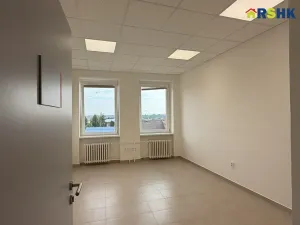 Pronájem kanceláře, Hradec Králové, Koutníkova, 69 m2