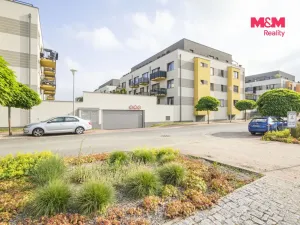 Pronájem bytu 1+kk, Praha - Dolní Chabry, K Beranovu, 37 m2