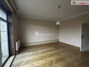 Pronájem kanceláře, Pardubice - Bílé Předměstí, Na Okrouhlíku, 290 m2